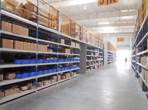合理摆放仓储货架 优化普通货物仓储服务的三大原则